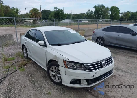 2018 Volkswagen Passat 2.0T R-Line/2.0T S из США, поврежденный, VIN 1VWAA7A37JC000769